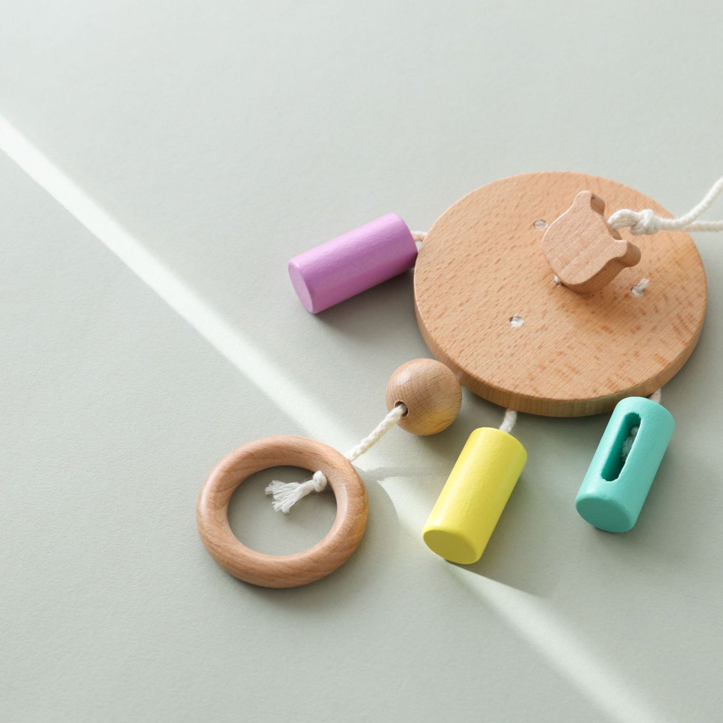 BABY MOBILE (COLOR)