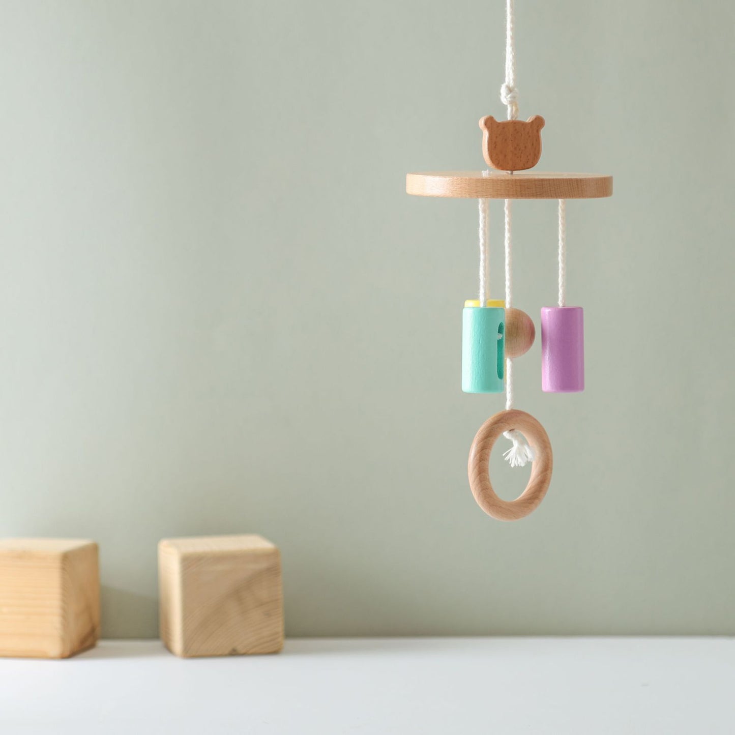 BABY MOBILE (COLOR)