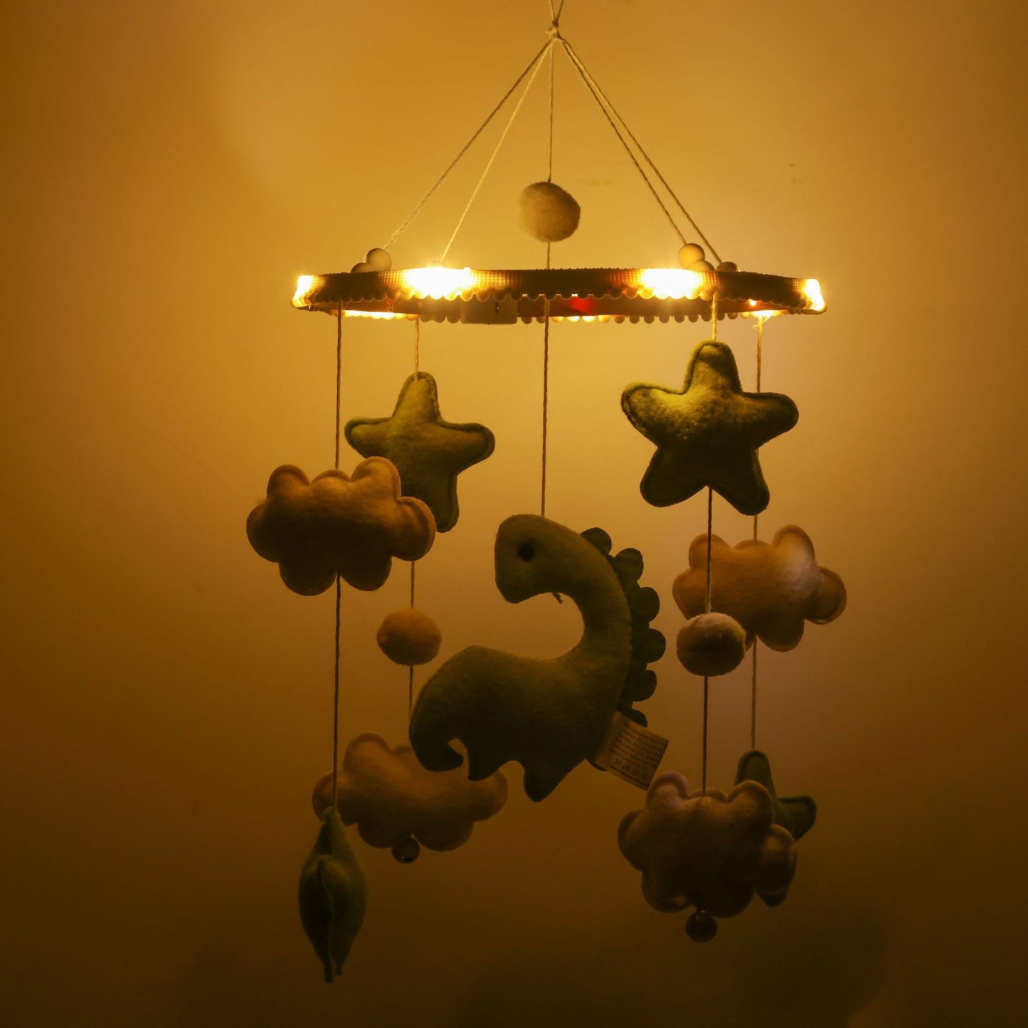 BABY MOBILE (DINOSAUR)