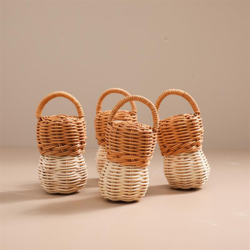BABY RATTLE (RATTAN)