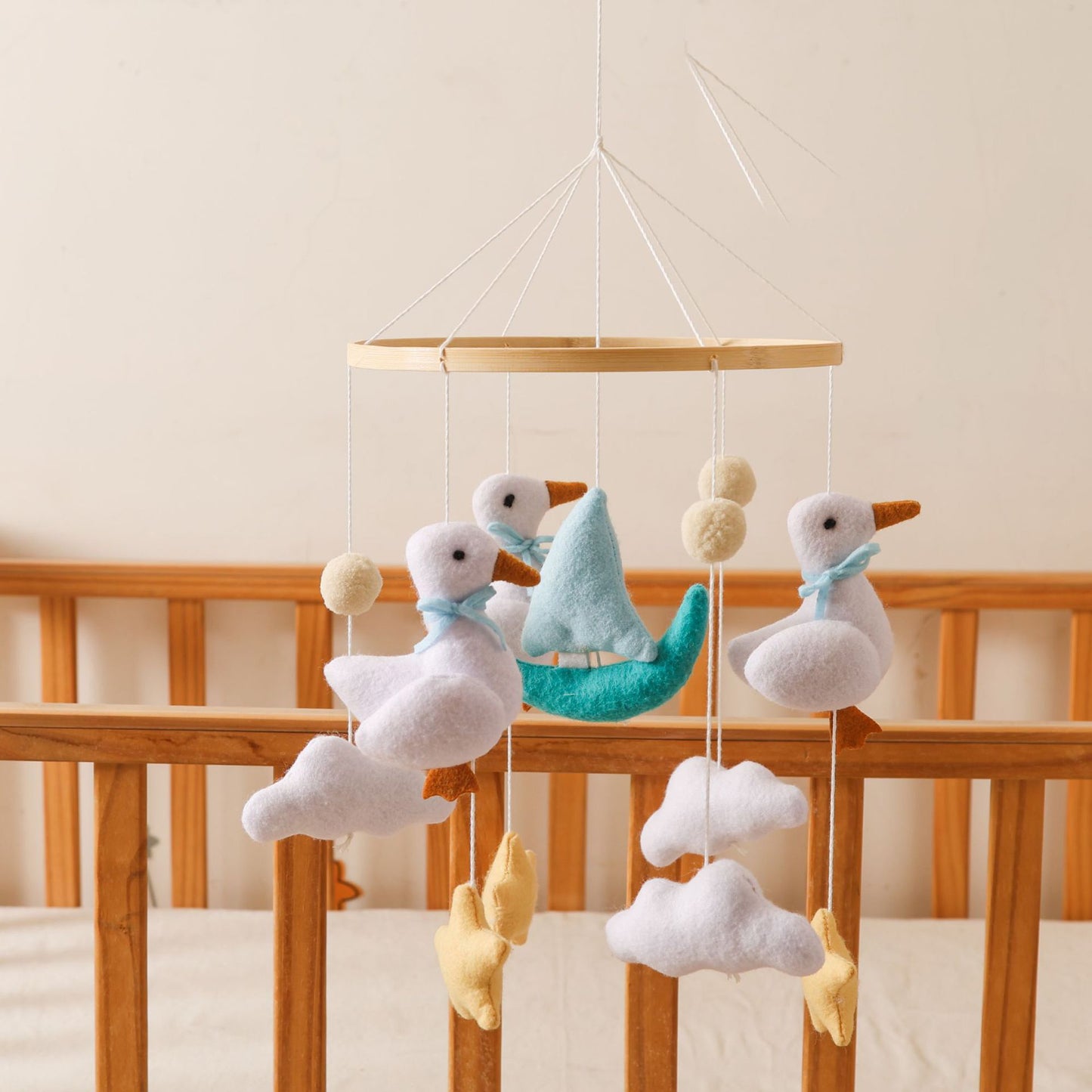 BABY MOBILE (DUCK)
