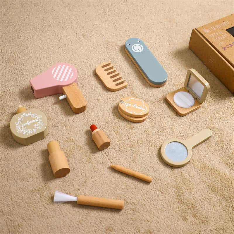 MAKE UP TOY